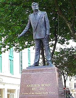 Bevan statue, Cardiff